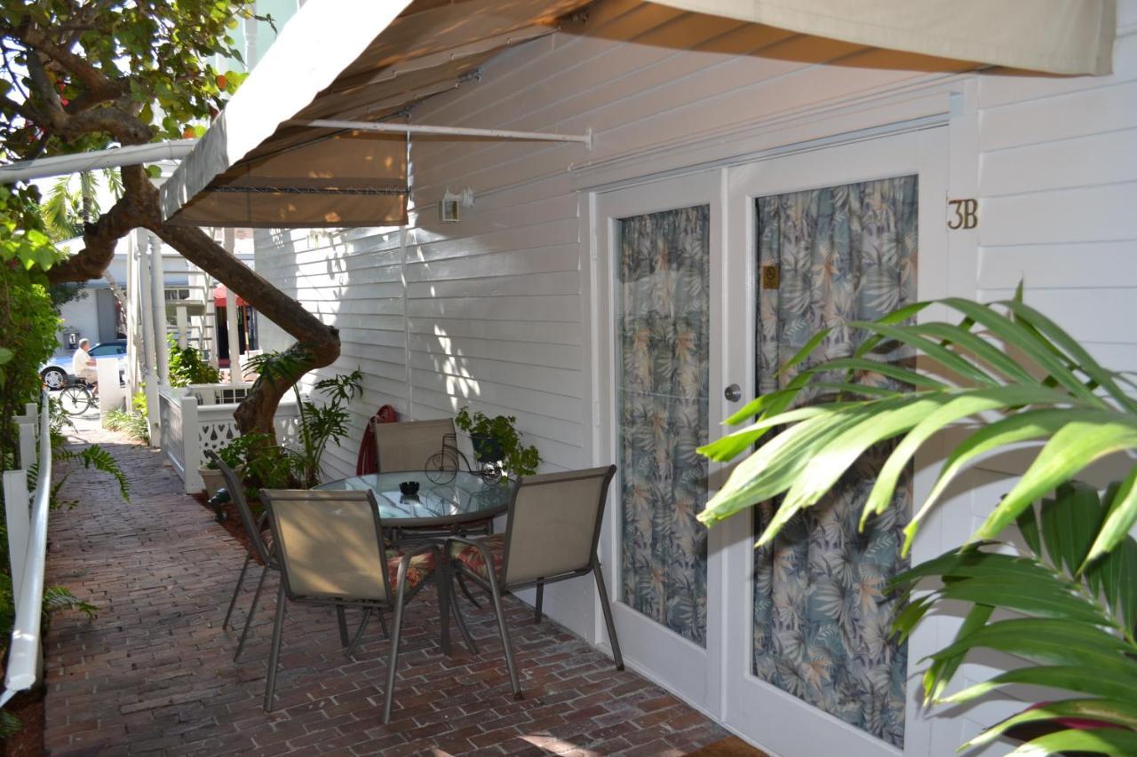 The Speakeasy Inn And Rum Bar Key West Exterior photo